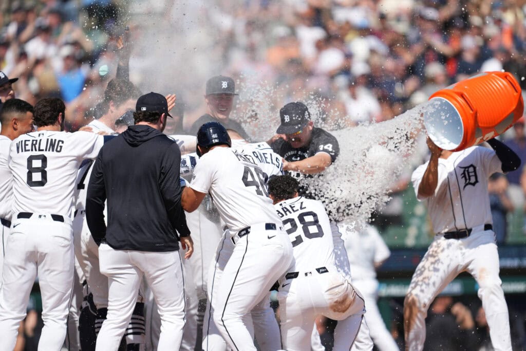 Detroit hits walk-off HR to beat Milwaukee 5-4
