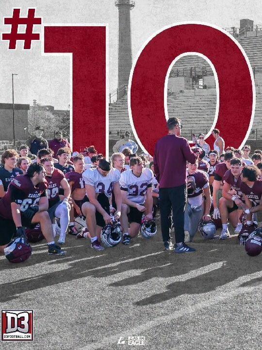 UW-La Crosse football opens at No. 10 in the 2026 preseason poll.